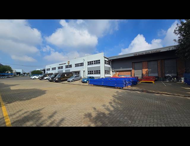 6,932M² WAREHOUSE TO LET IN SPARTAN